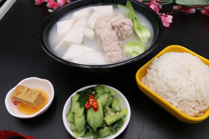 浓汤炖骨饭培训